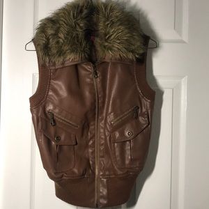 Leather vest with faux fur